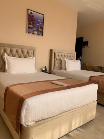 Hotel Crowner David Luaran gambar