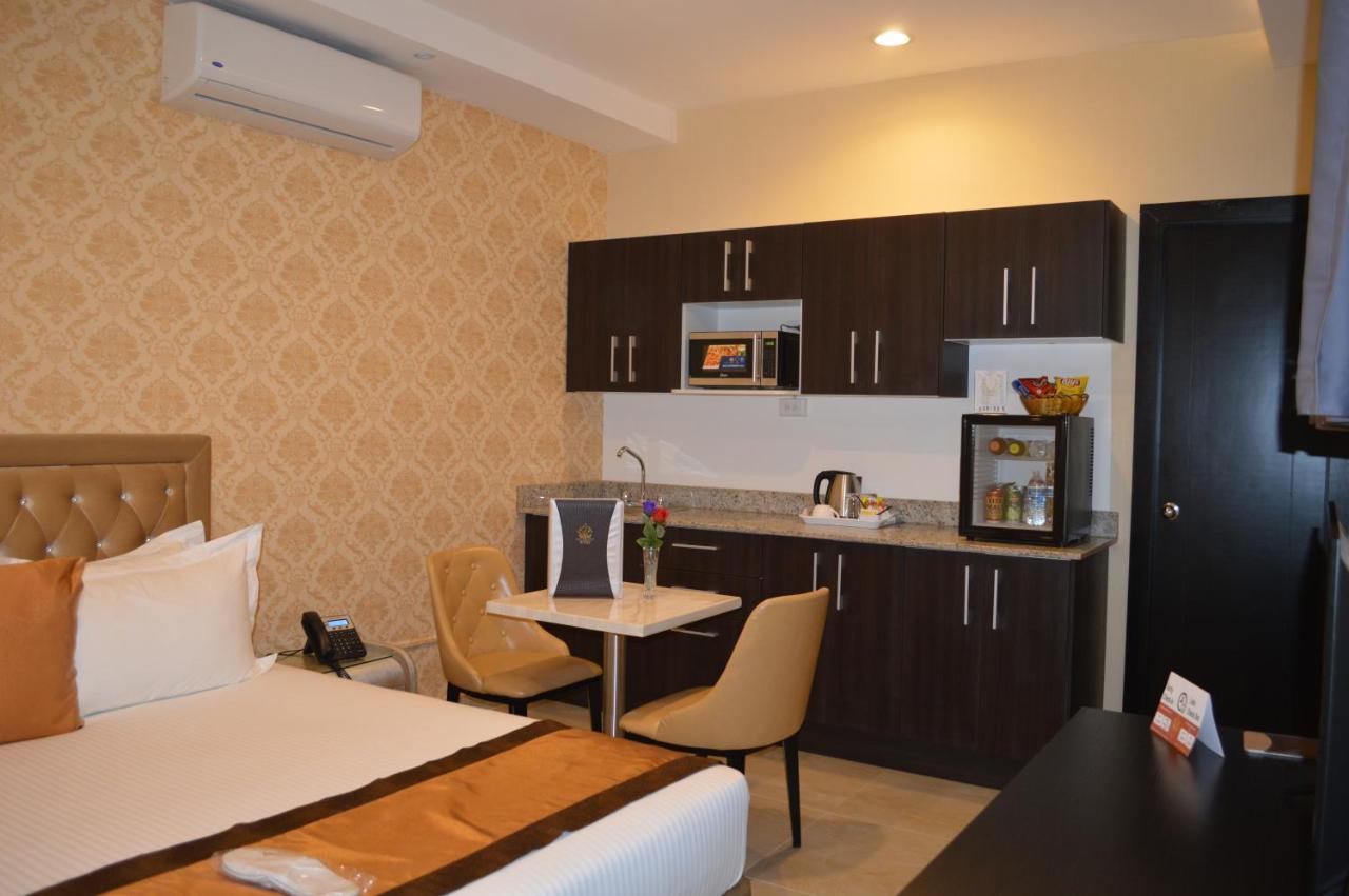 Hotel Crowner David Luaran gambar
