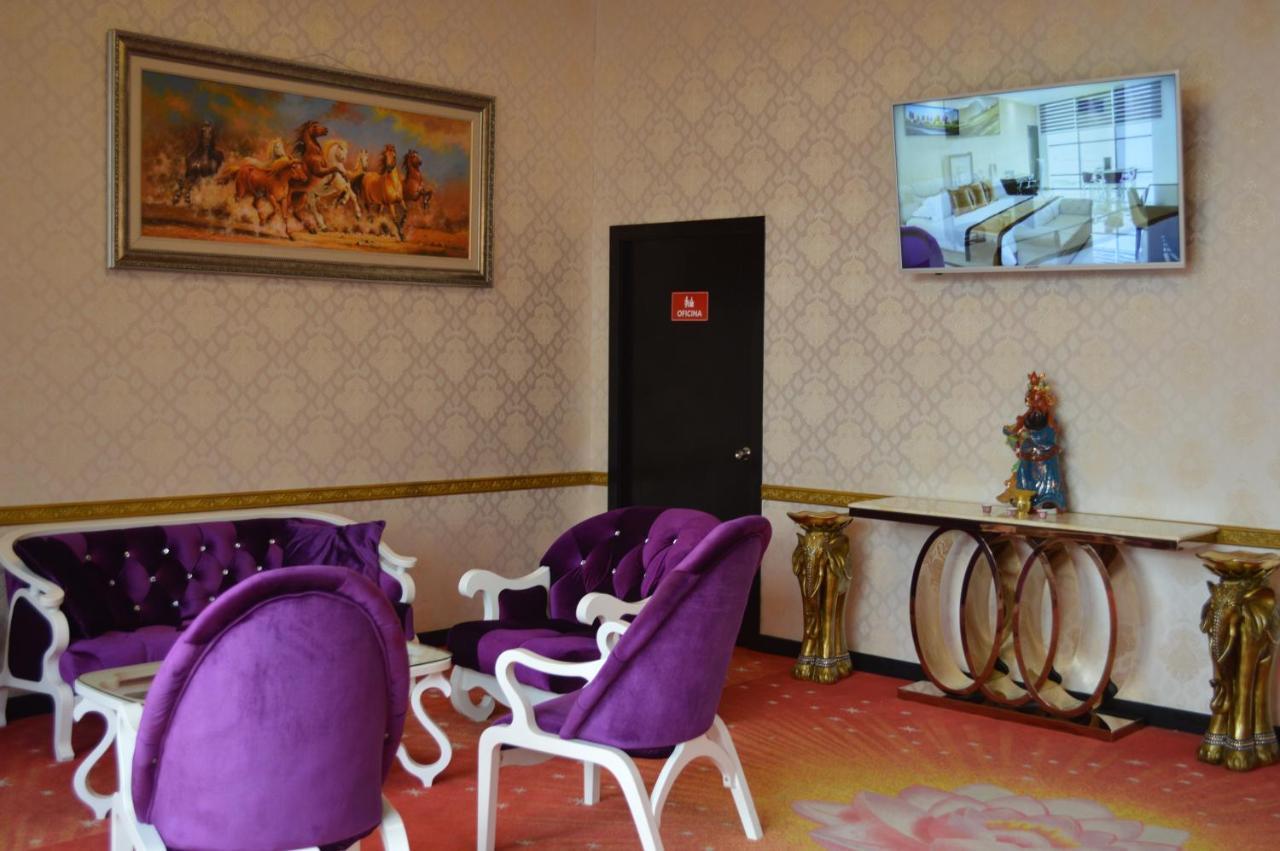 Hotel Crowner David Luaran gambar