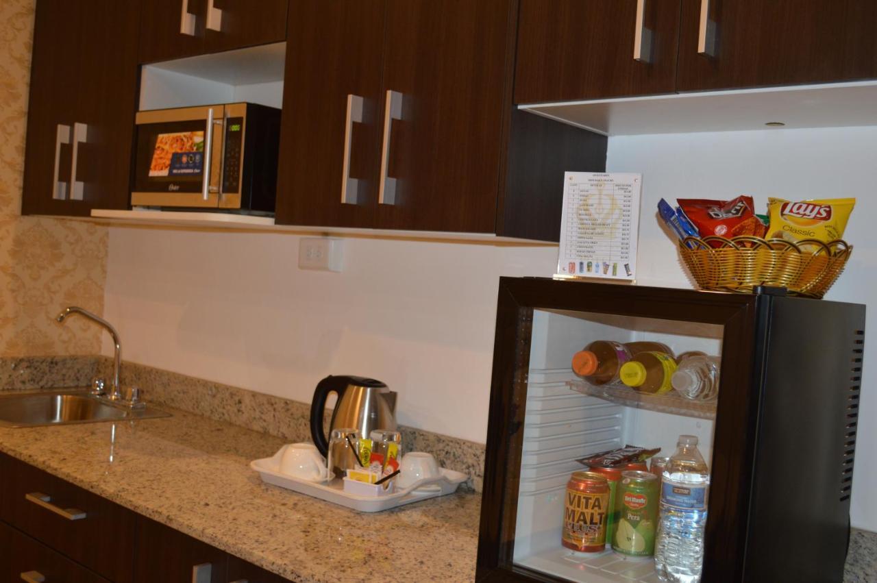 Hotel Crowner David Luaran gambar