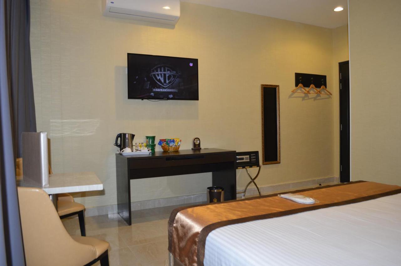 Hotel Crowner David Luaran gambar